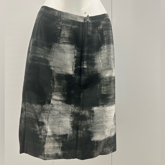 Max Mara Printed Pencil Skirt in Black and Grey, Size 2 - Picture 5 of 13
